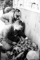 Zoran Đinđić na groblju Oslobodiocima Beograda, 09.05.1997.
